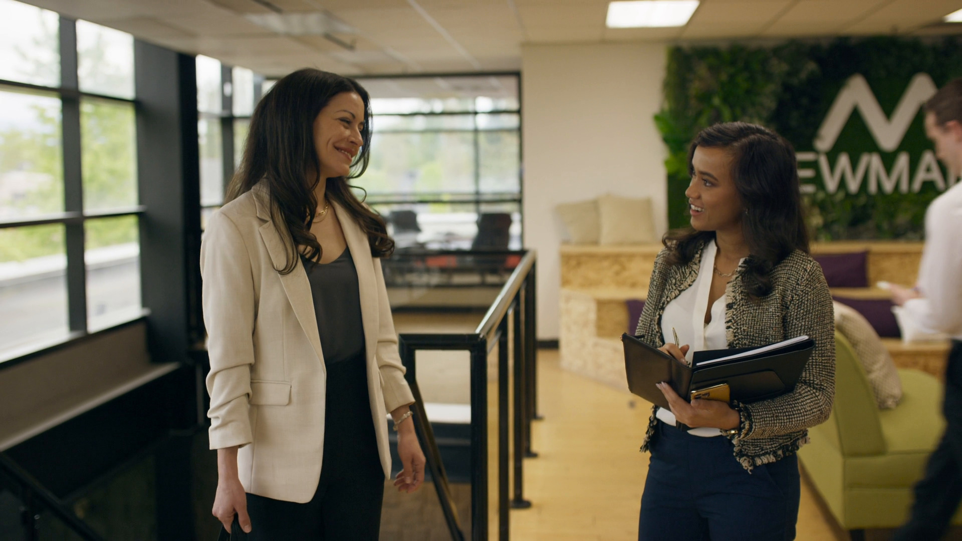 იქეთ არ გაიხედო  ქართულად -  Psycho Intern