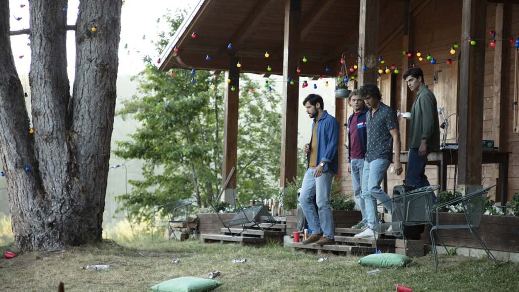 უიკენდი  ქართულად -  Weekend