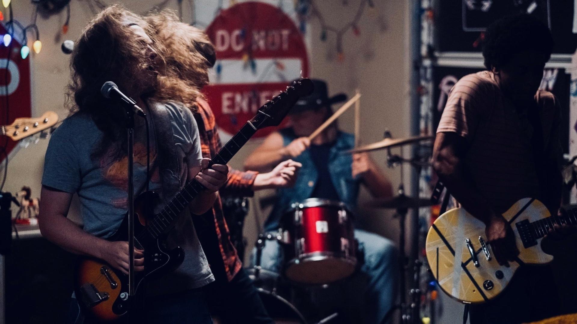 ელექტრონული იესო  ქართულად -  Electric Jesus