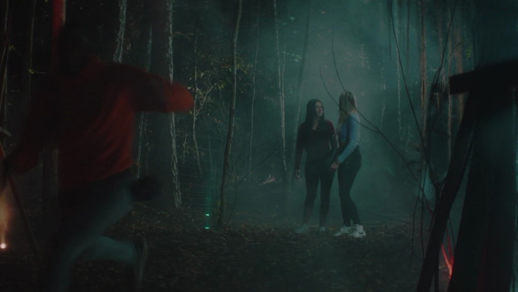 შეპყრობილი ბილიკი  ქართულად -  Haunted Trail