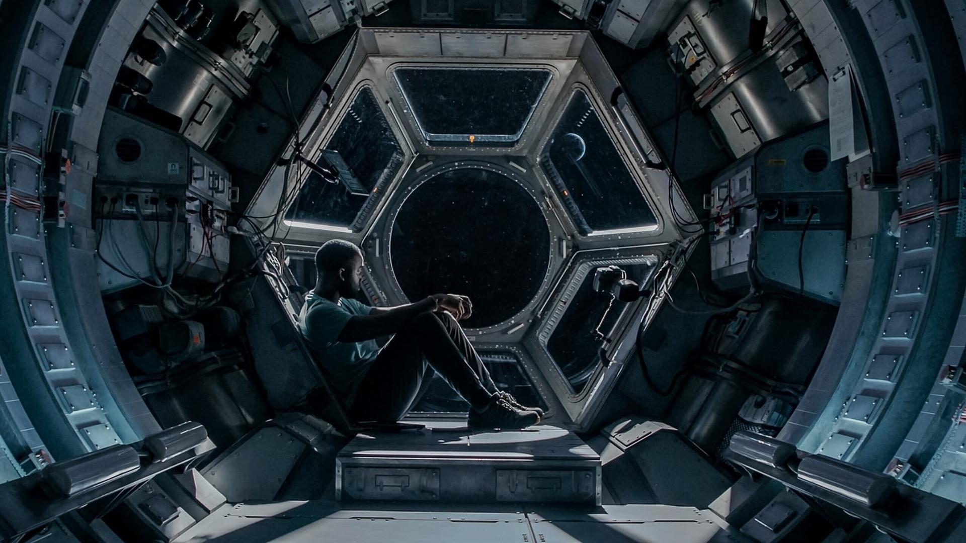 უბილეთო მგზავრი  ქართულად -  Stowaway