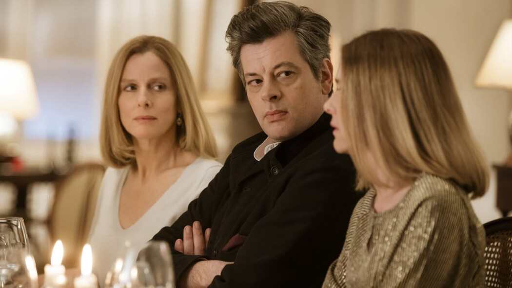 ხილული მხარე  ქართულად -  Appearances