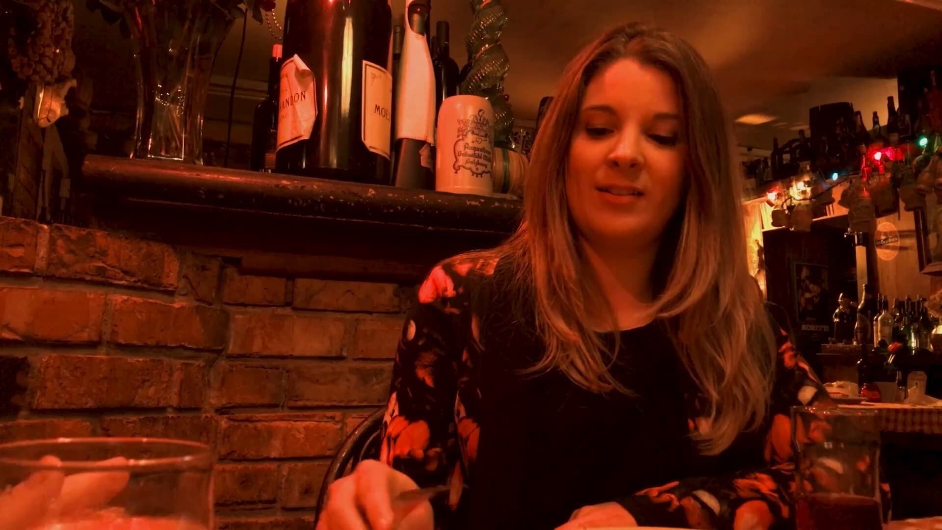 სიყალბე  ქართულად -  Phony