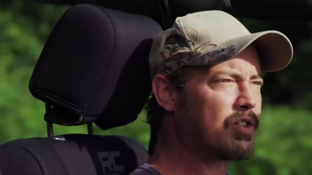 მოყვარული მეომრები  ქართულად -  Weekend Warriors