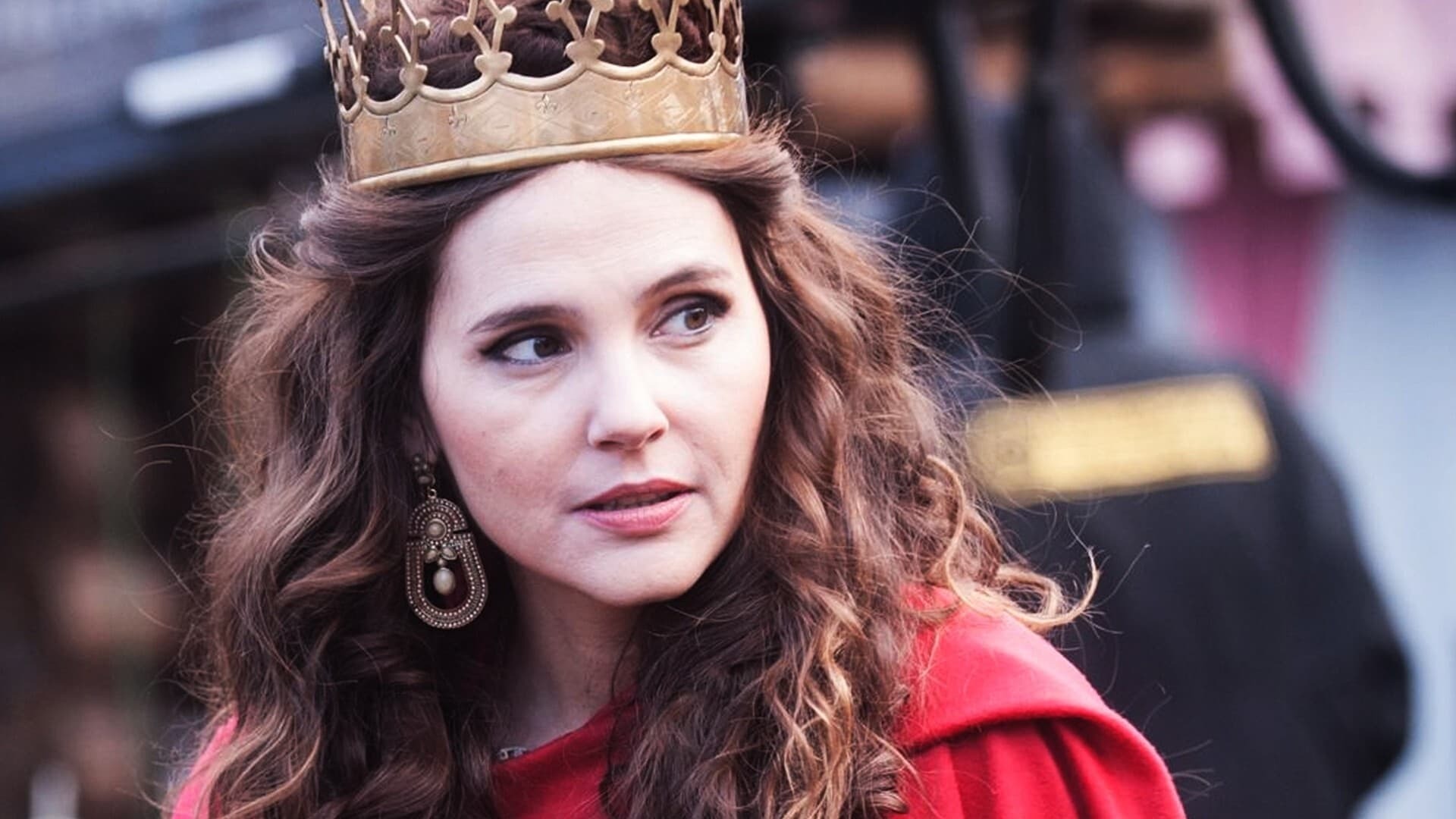 პოლინა და კინოსტუდიის საიდუმლო  ქართულად -  Polina and the mystery of a film studio