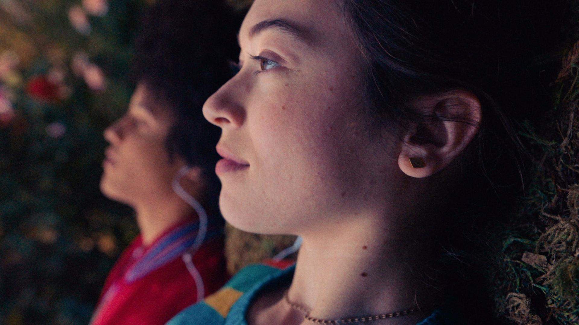 ცა არის ყველგან  ქართულად -  The Sky Is Everywhere