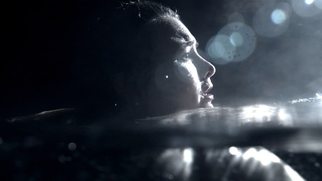 ზედაპირის ქვეშ  ქართულად -  Beneath the Surface