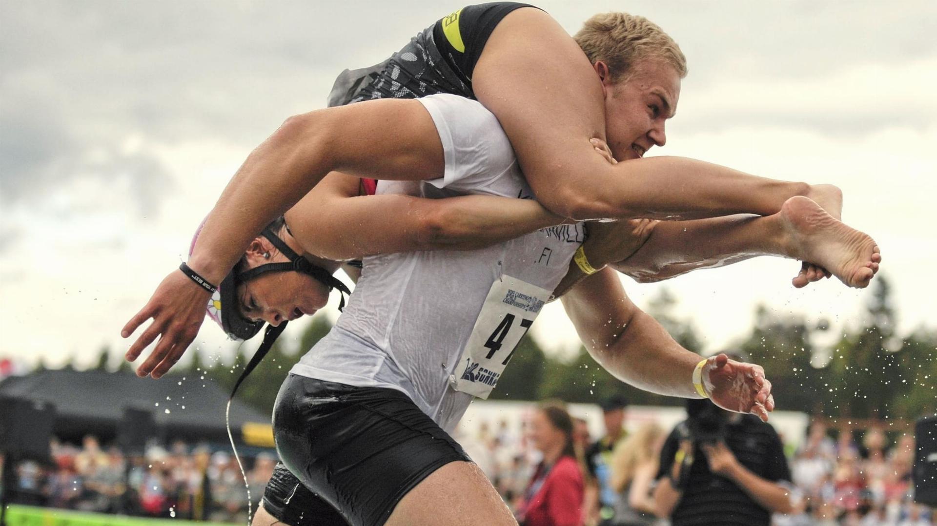 წყვილები ცოლებთან ერთად  ქართულად -  Couples of Wife Carrying
