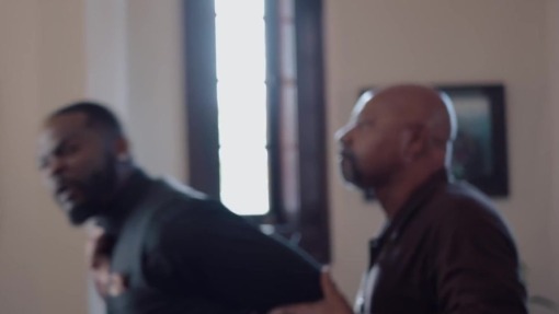 ხაფანგში მომწყვდეული  ქართულად -  Trapped by Deception