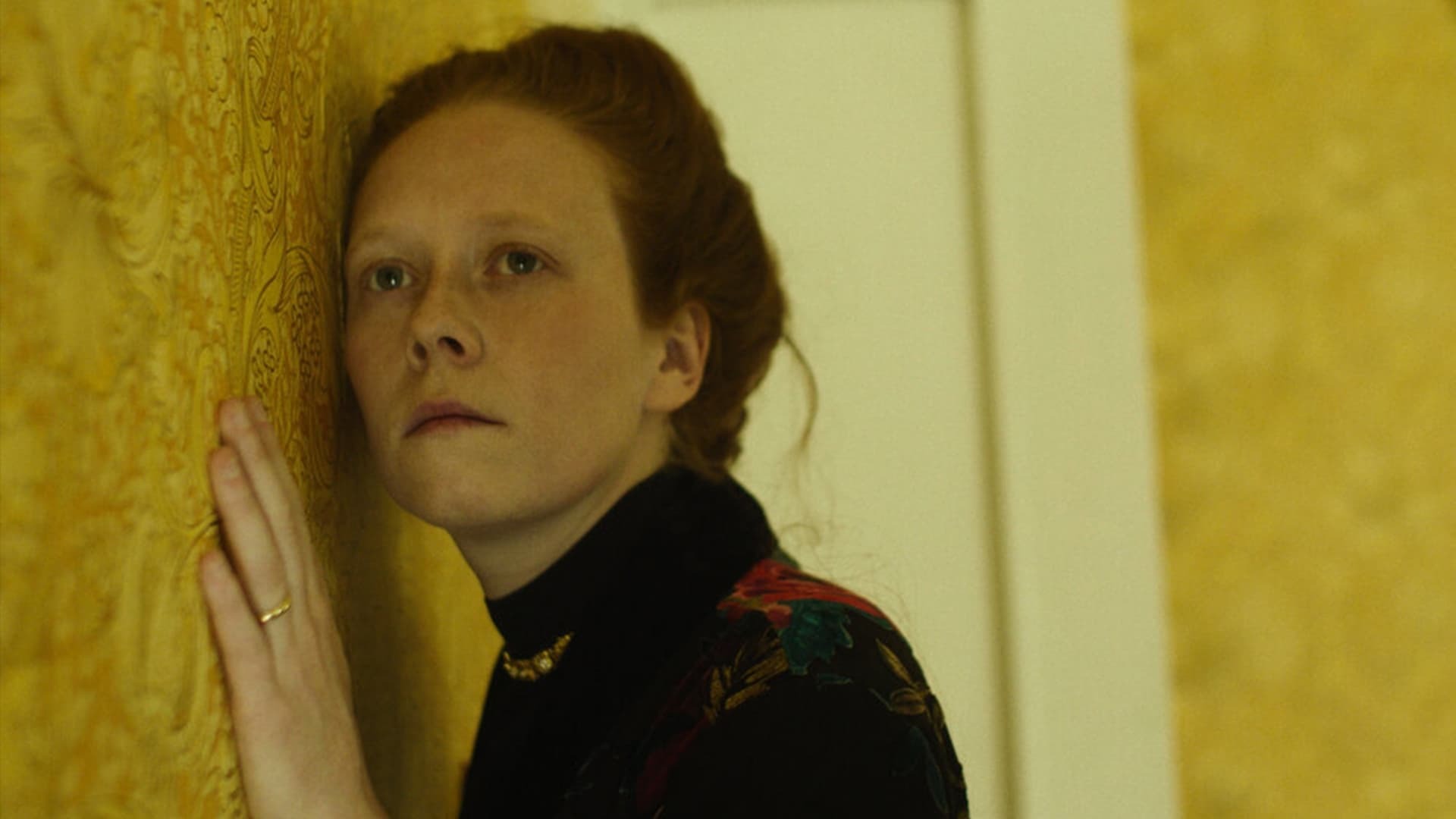 ყვითელი ფონი  ქართულად -  The Yellow Wallpaper