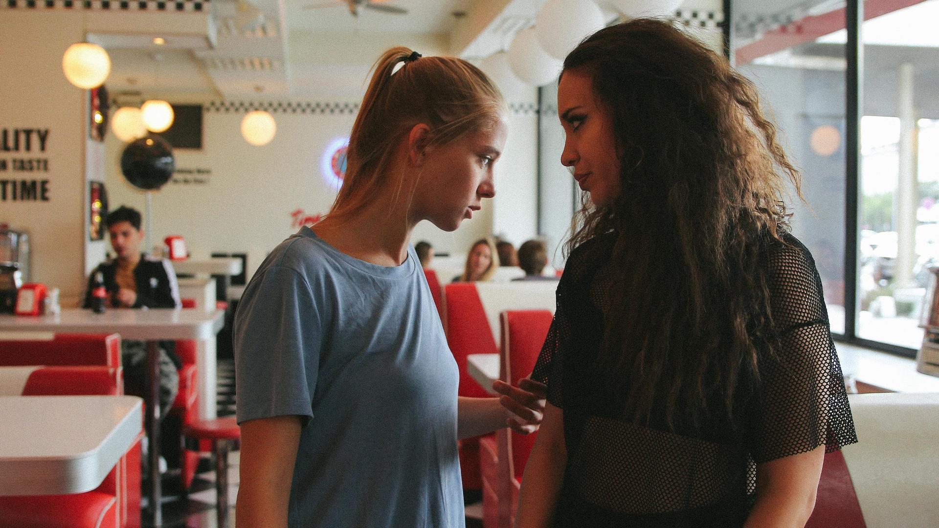 რეზი  ქართულად -  Rezi