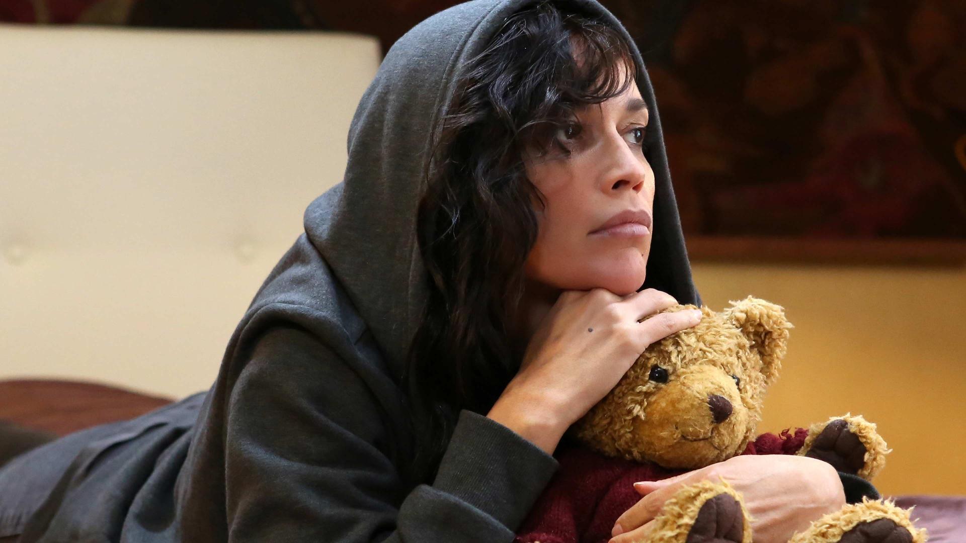 ღამის მიღმა  ქართულად -  Dietro la notte