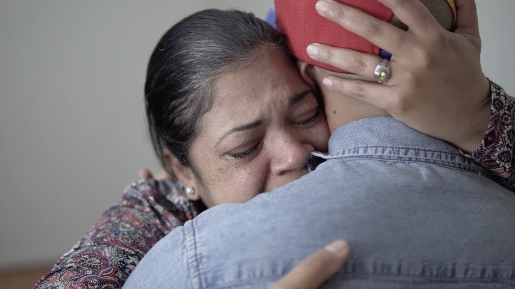 სახლიდან შორს  ქართულად -  Lejos de Casa pelicula Venezolana