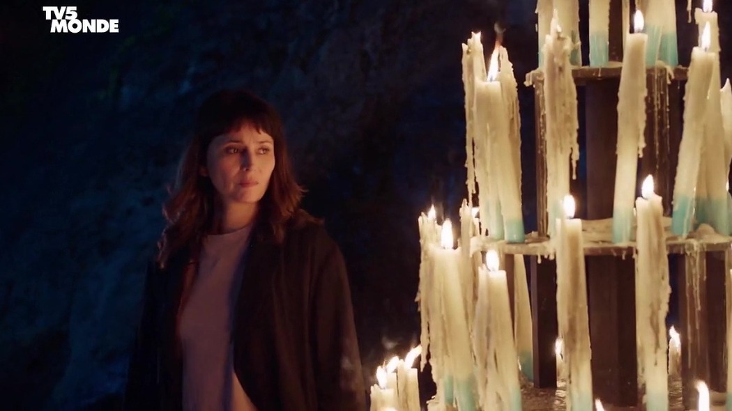 სასწაულის მოლოდინში  ქართულად -  En attendant un miracle