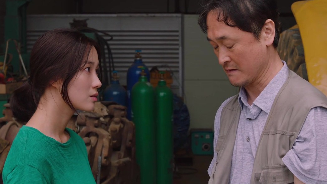 გოგონა ბულდოზერზე  ქართულად -  The Girl on a Bulldozer