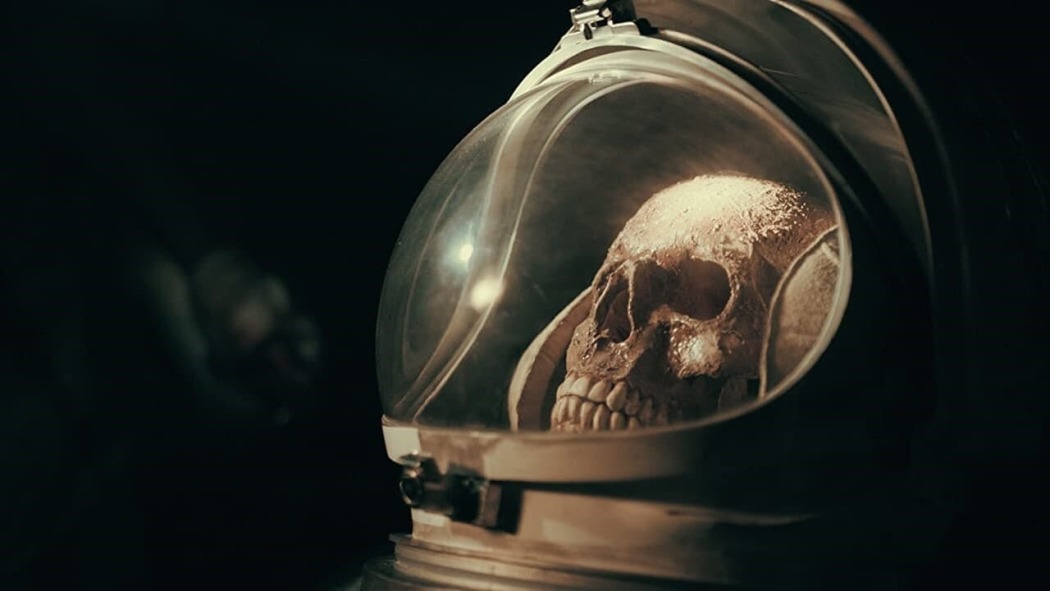 საფრთხე! საფრთხე!  ქართულად -  Danger! Danger!