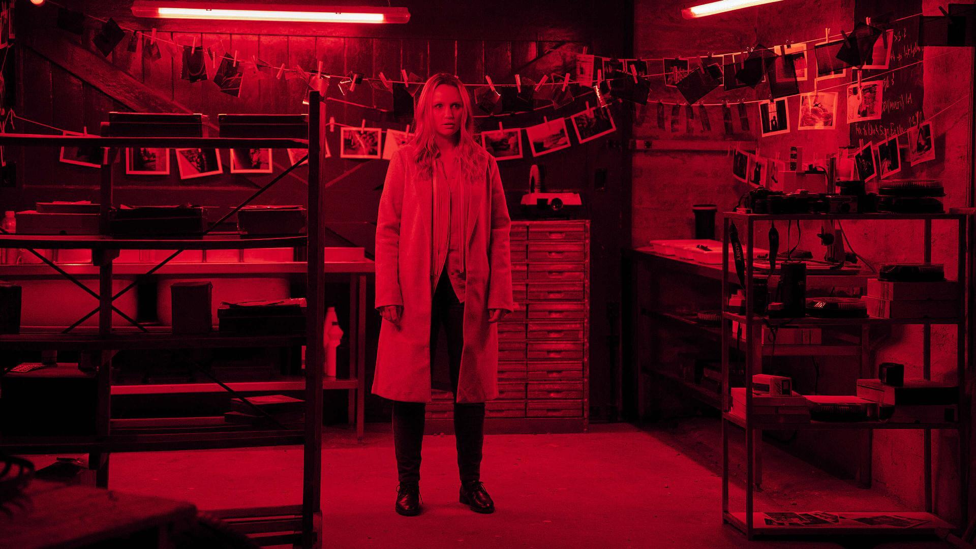 უცნობი ჩვენს საწოლში  ქართულად -  The Stranger in Our Bed