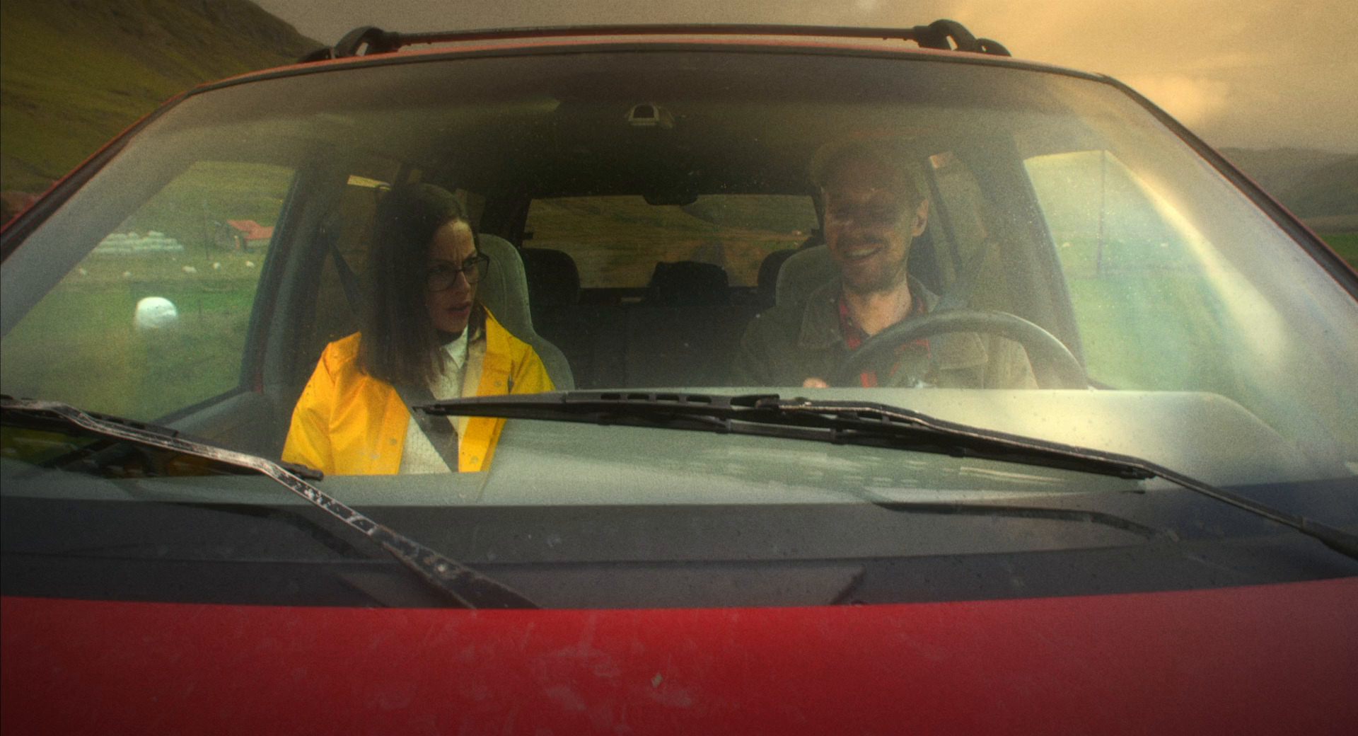 It Hatched  ქართულად -  Он вылупился