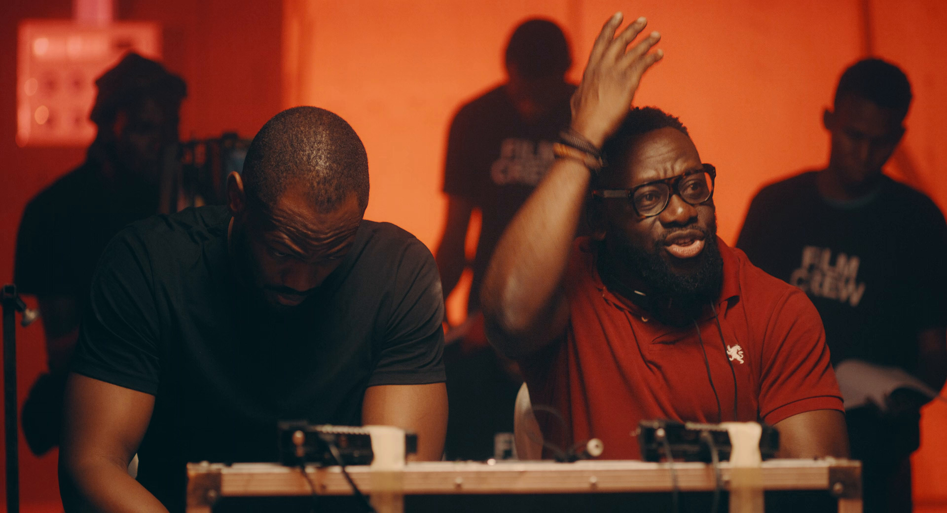 სუპერვარსკვლავი  ქართულად -  Superstar