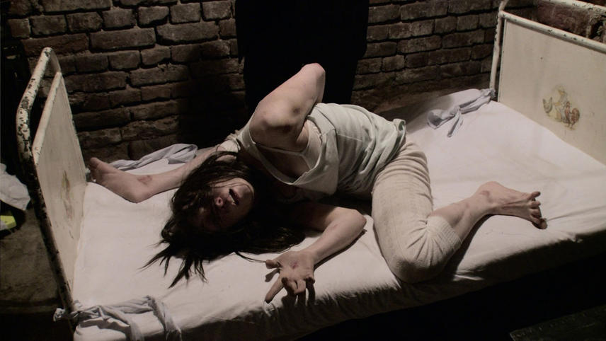 ეშმაკით შეპყრობილი  ქართულად -  The Devil Inside