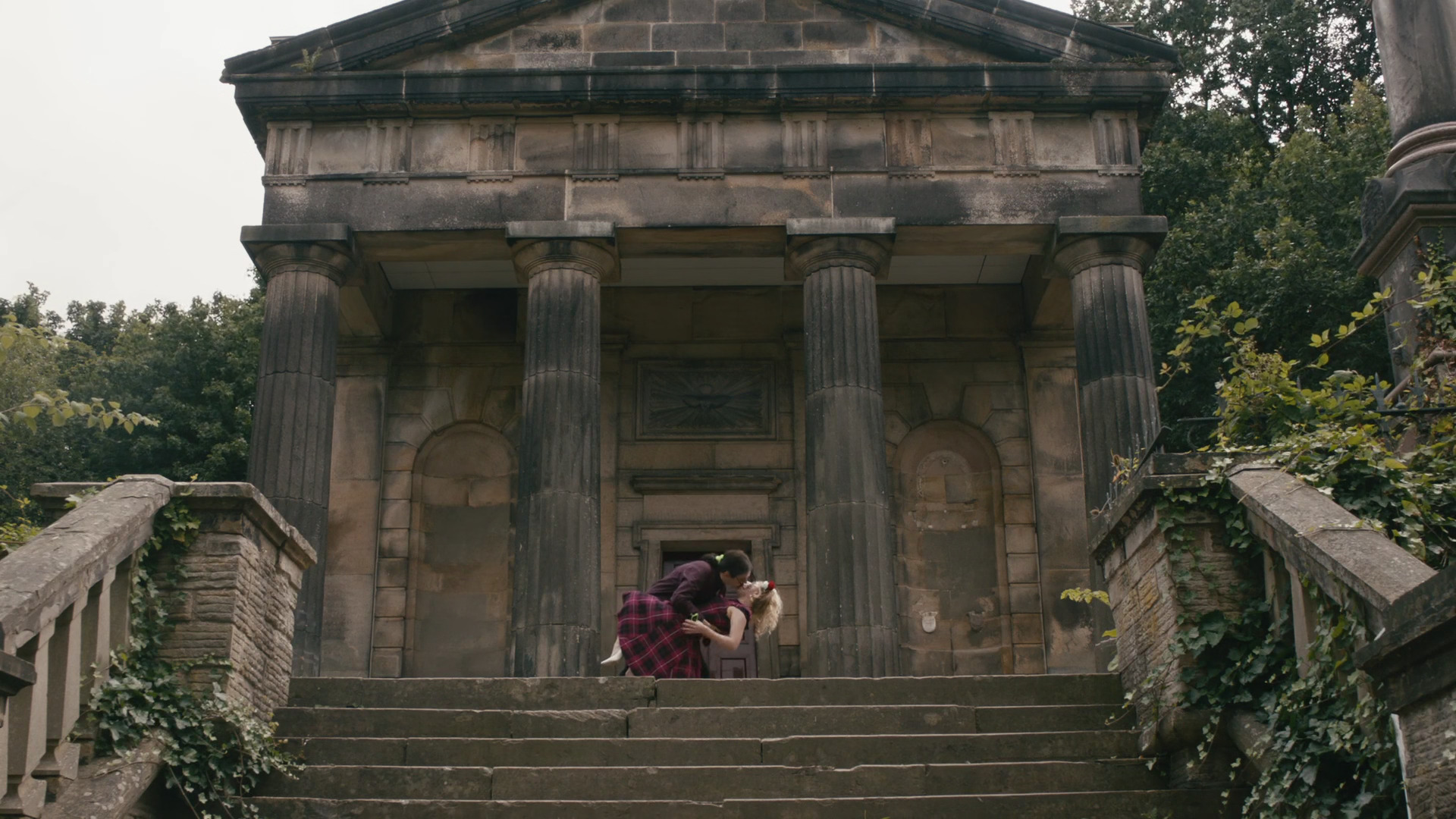 მის კემბელის შეჭმა  ქართულად -  Eating Miss Campbell