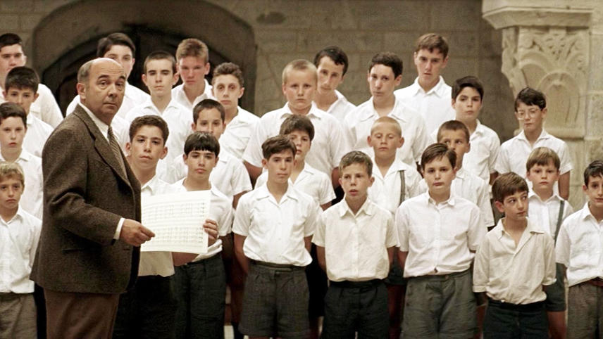 გუნდის მომღერლები  ქართულად -  The Chorus