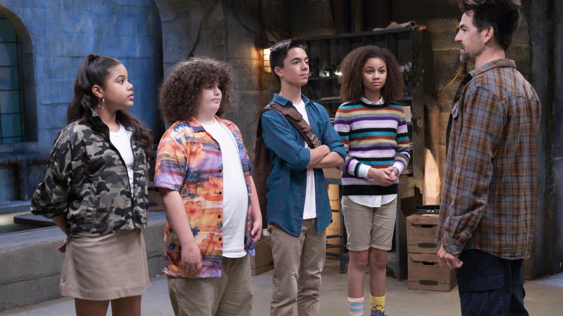 თავდაყირა ჯადოქრობა  ქართულად -  Upside-Down Magic