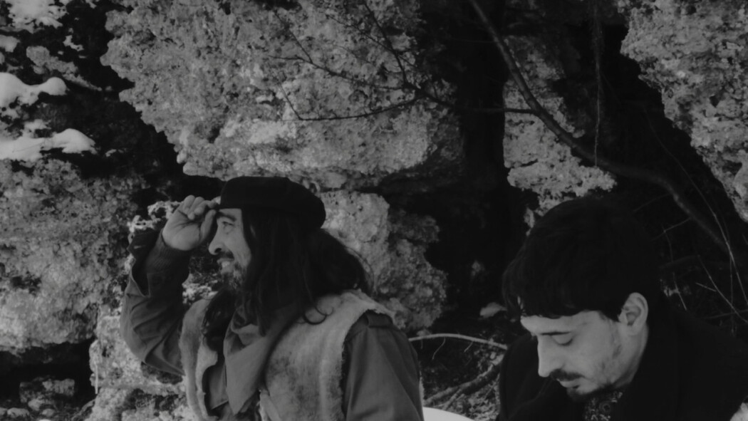 I morti rimangono con la bocca aperta