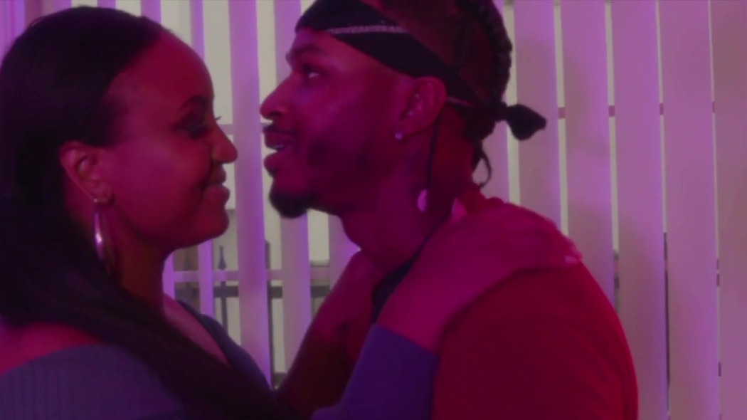 ახალგაზრდა მამაკაცის სიყვარული  ქართულად -  Loving A Younger Man