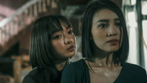 Cô Gái Tu Quá Khu