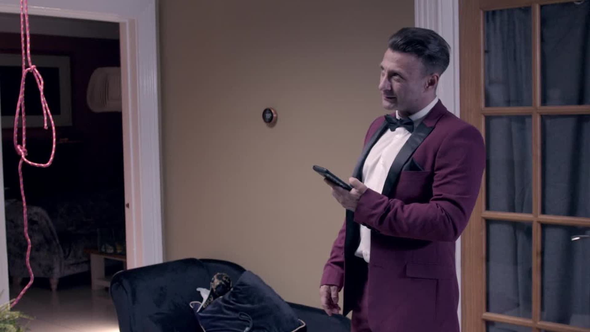 ზაფხულის ბნელი მხარე  ქართულად -  Darker Shades of Summer