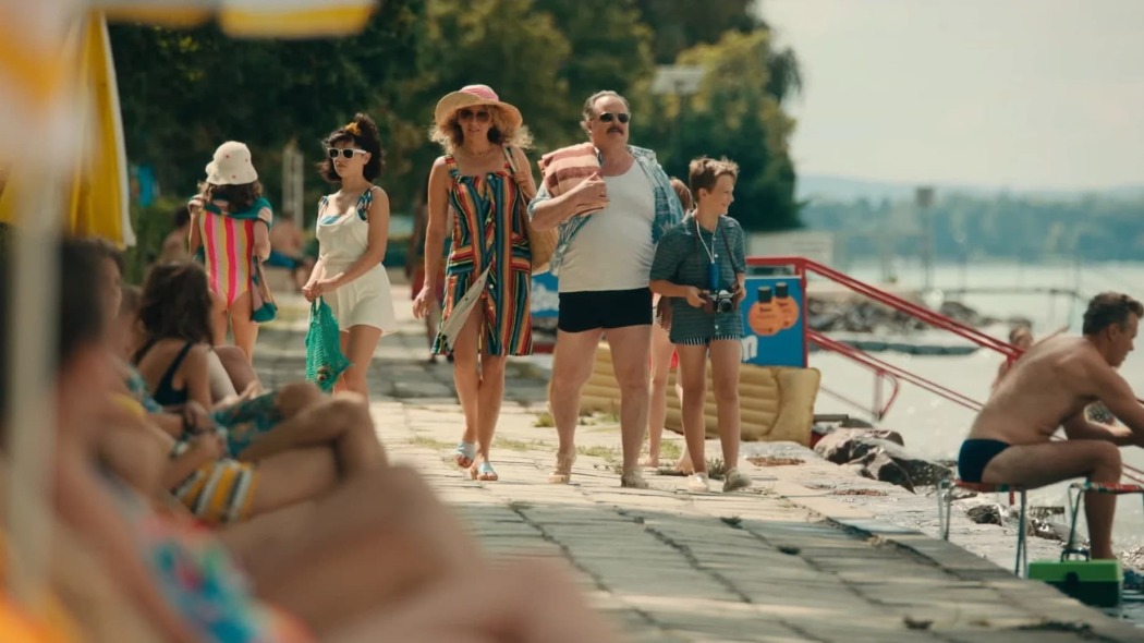 დასავლური დღესასწაული  ქართულად -  Nyugati nyaralás