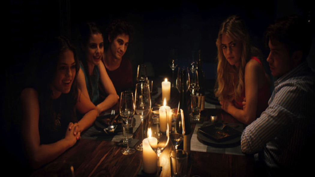 ვახშამი რვაზე  ქართულად -  Dinner für Acht