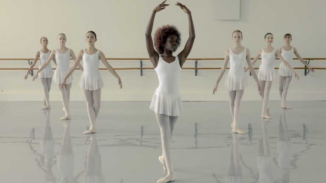 ნენე-სუპერვარსკვლავი  ქართულად -  Neneh Superstar