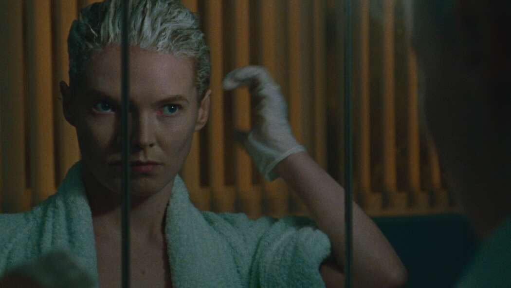 ცისფერი ჟანი  ქართულად -  Blue Jean