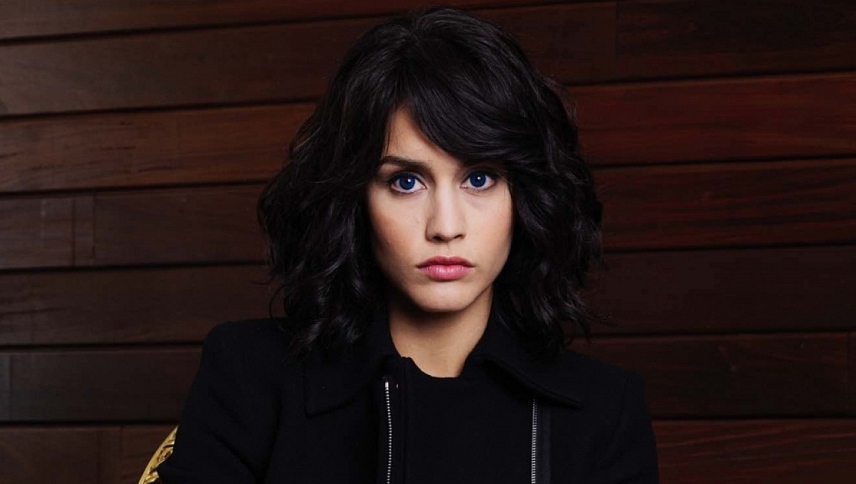 ვინაობა უცნობია  ქართულად -  Sin identidad