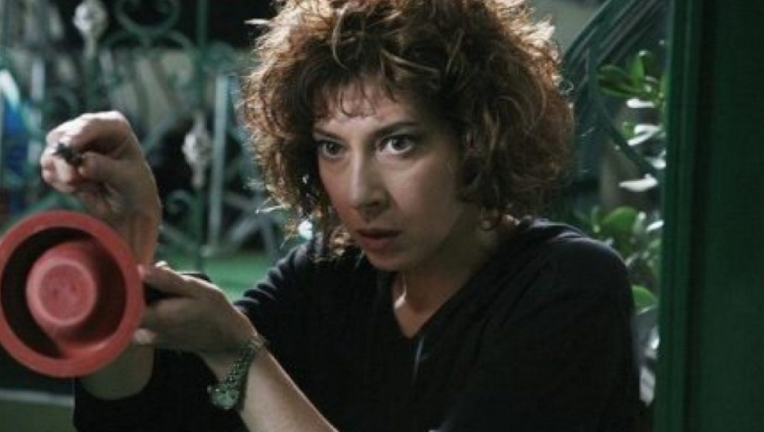 ქურდი  ქართულად -  La ladra