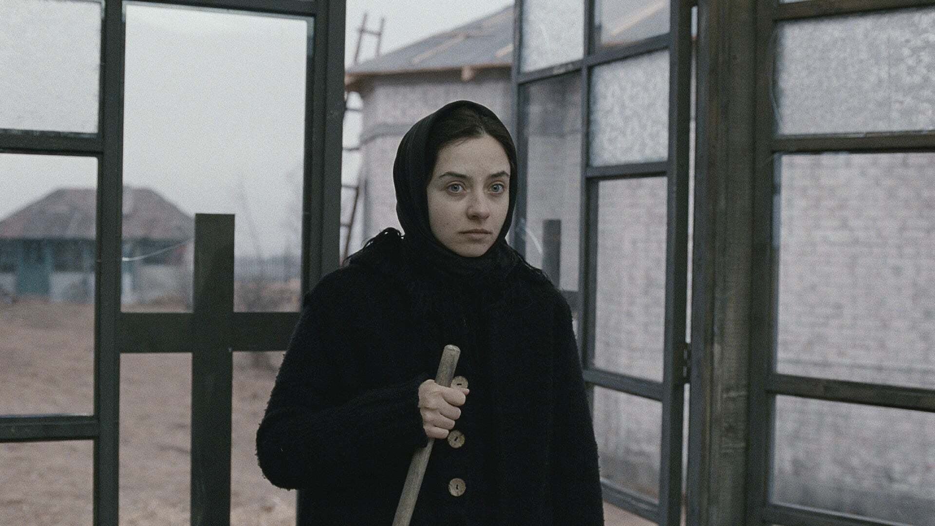 ბორცვებს მიღმა  ქართულად -  Beyond the Hills