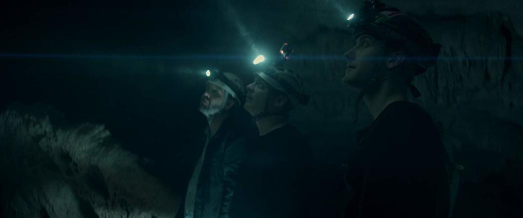 სახურავებზე მომუშავე  ქართულად -  Hellier