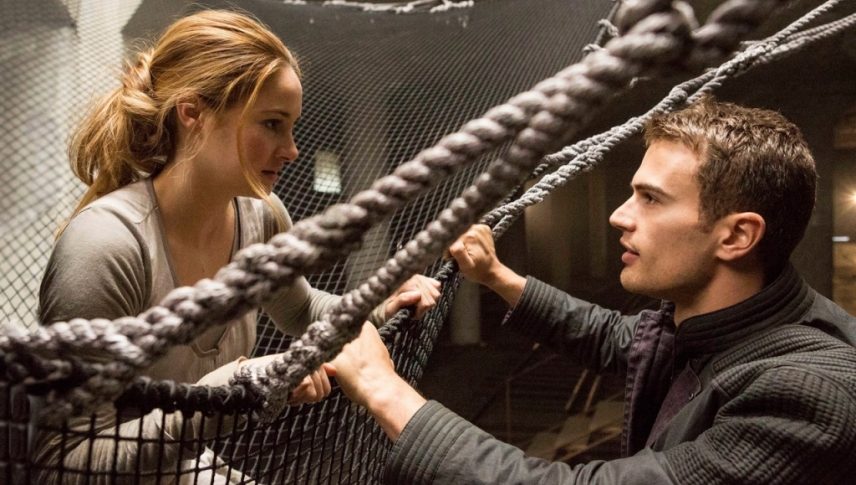 განსხვავებული დივერჯენტი  ქართულად -  Divergent