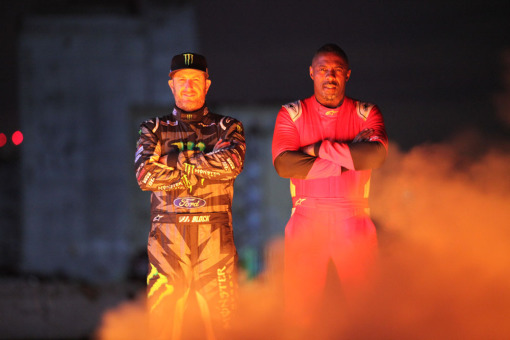 ელბა ბლოკის წინააღმდეგ  ქართულად -  Elba vs. Block