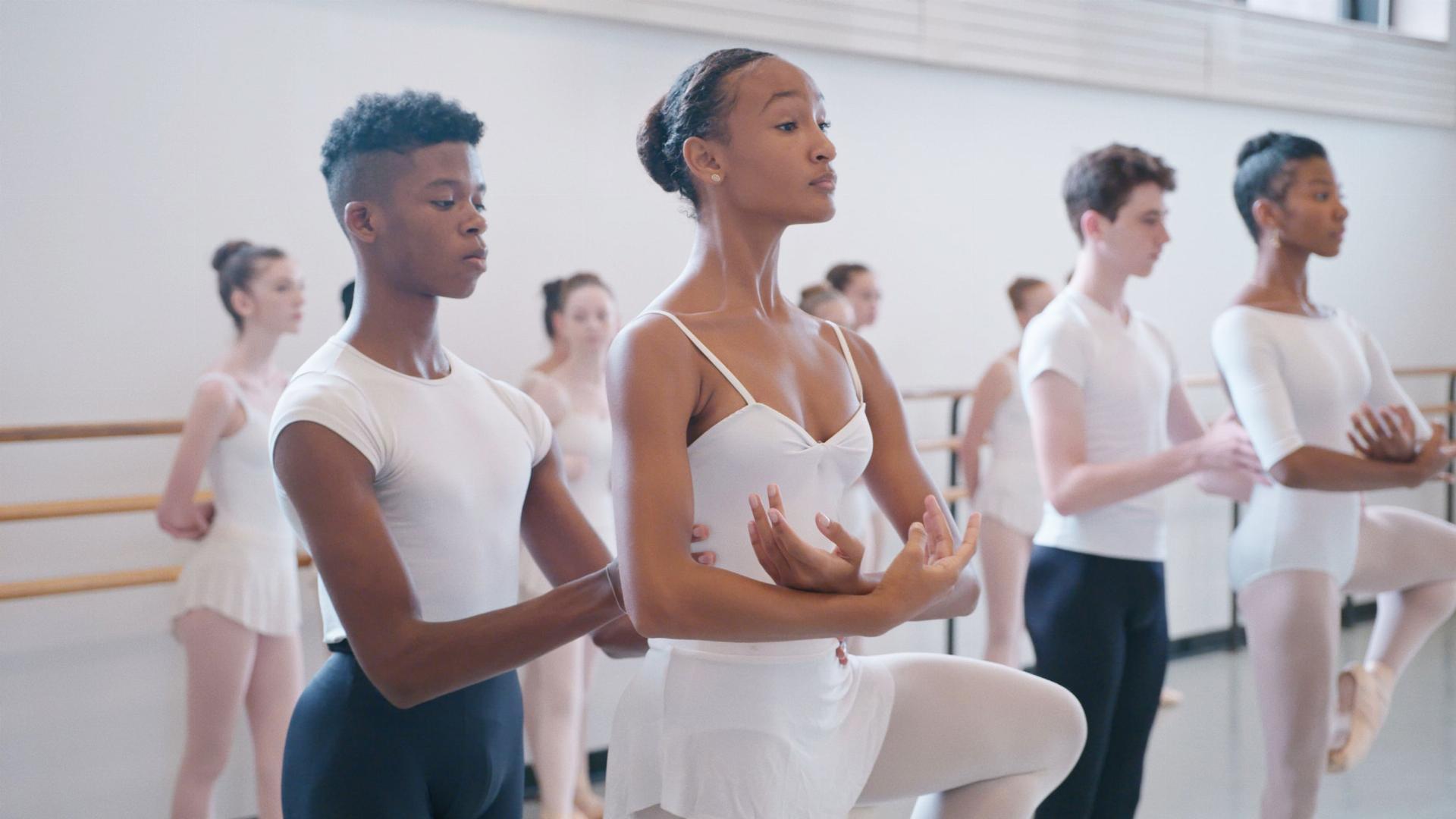 პუანტებზე  ქართულად -  On Pointe