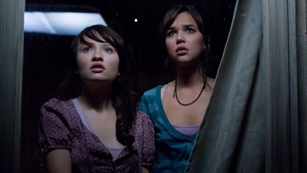 დაუპატიჟებელი  ქართულად -  The Uninvited