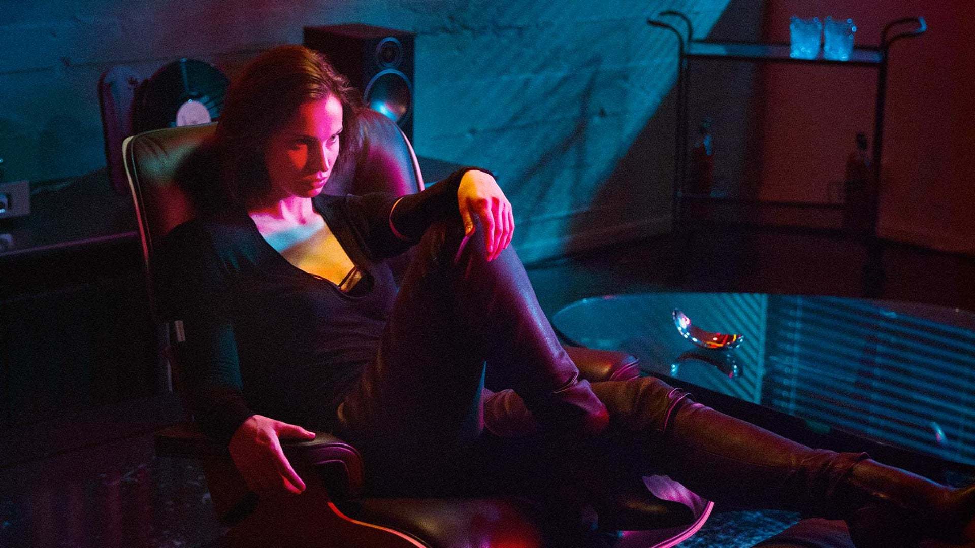 Stella Blómkvist  ქართულად -  Стелла Блумквист