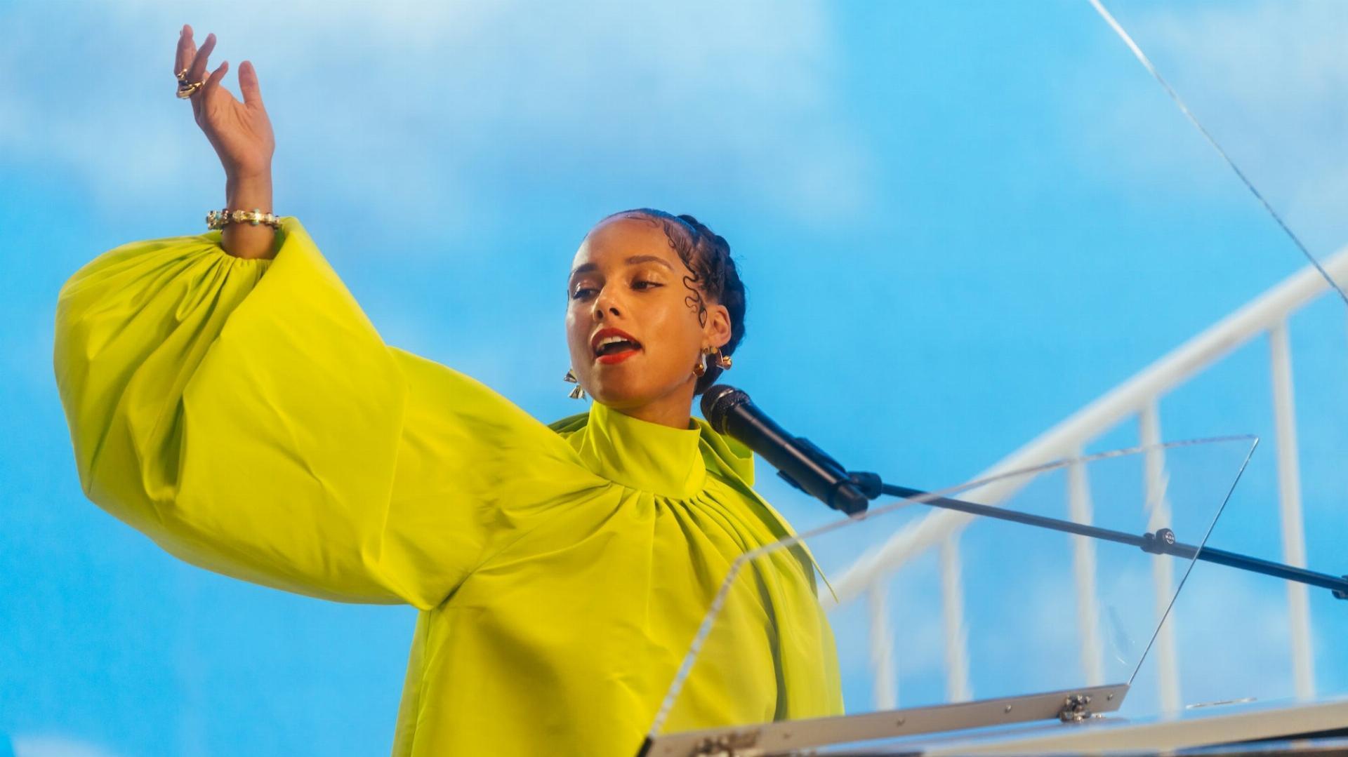 Noted: Alicia Keys the Untold Stories