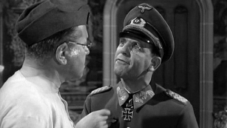 მისტერ პიტკინი მტრის ზურგში  ქართულად -  The Square Peg