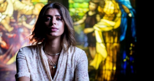 Hillsong: A Megachurch Exposed