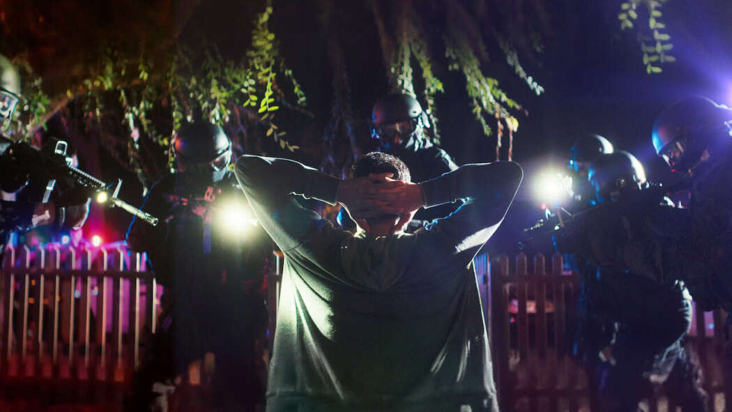 Web of Make Believe: Death, Lies and the Internet  ქართულად -  Паутина иллюзий: Смерть, ложь и интернет