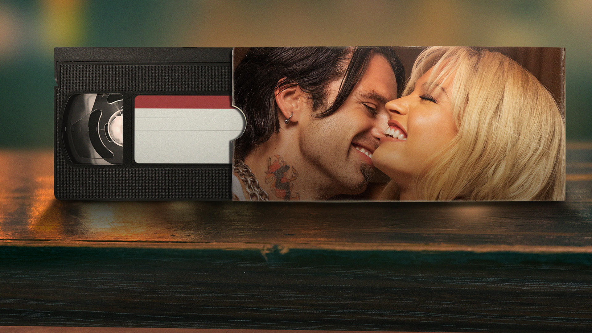 პემი და ტომი  ქართულად -  Pam amp Tommy