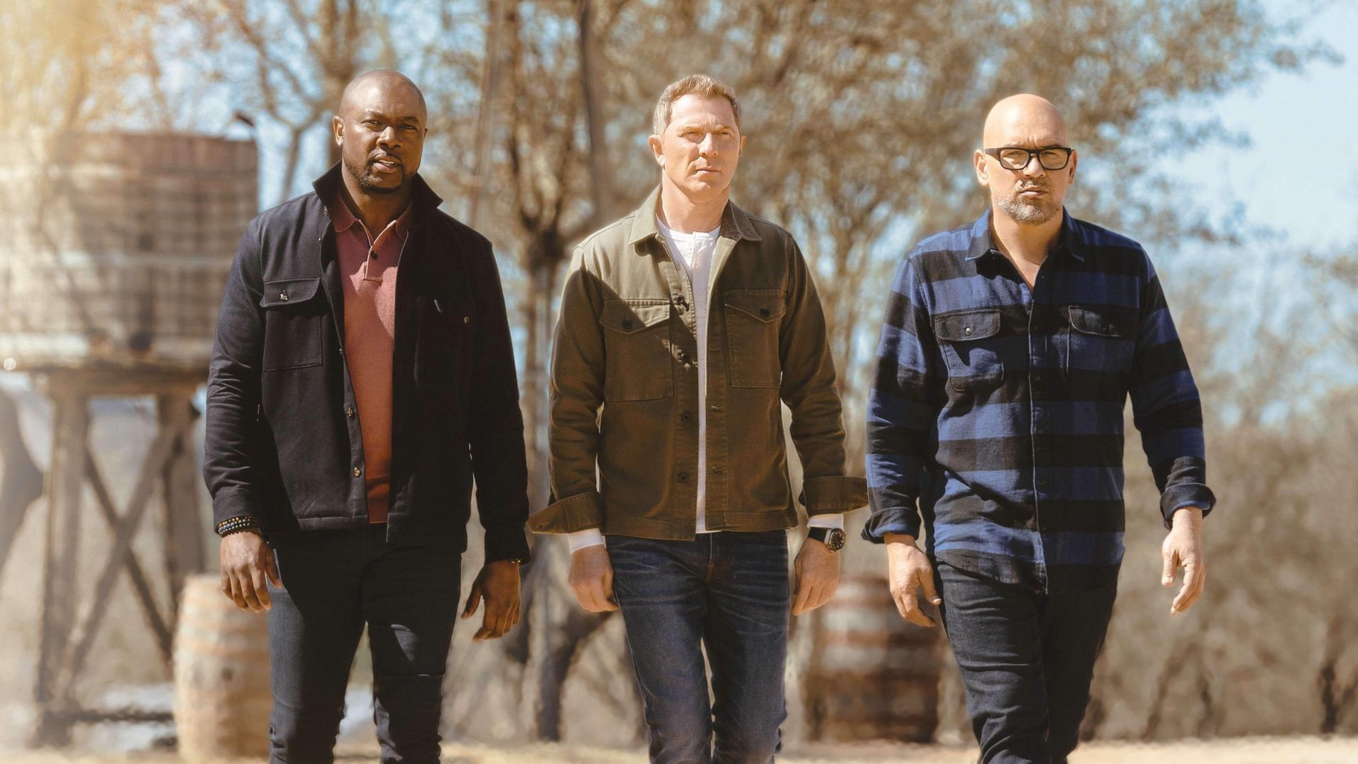 BBQ Brawl: Flay V. Symon